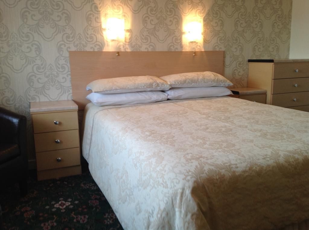 Guest house Myrtle House *